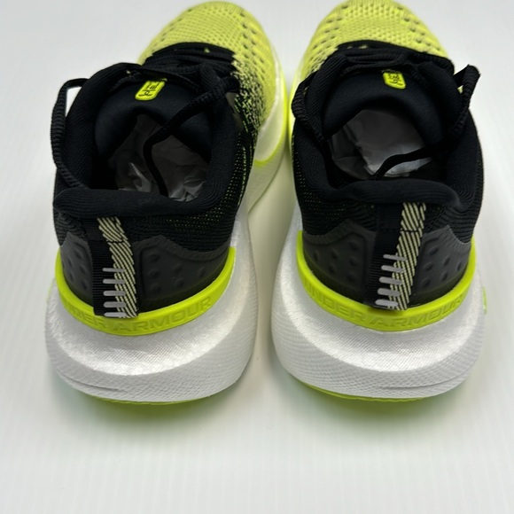 Under Armour Infinite Elite Women’s Size 8.5 New in Box!! - Picture 4 of 7